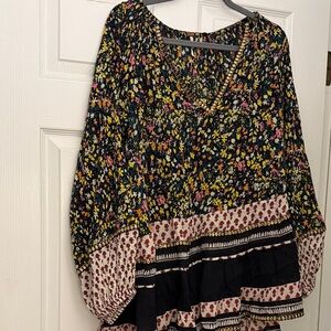 Free People Floral Bohemian Women's Top- long tunic - small oversized